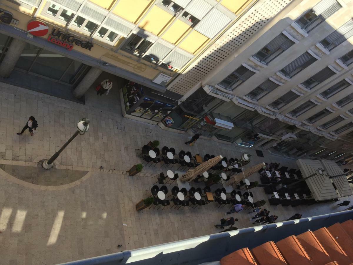 Charming Rijeka City Center Apartment Renee Exterior photo